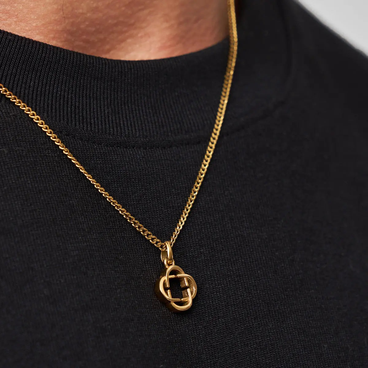 Clover Pendant (Gold) -- DVVX CHAINS