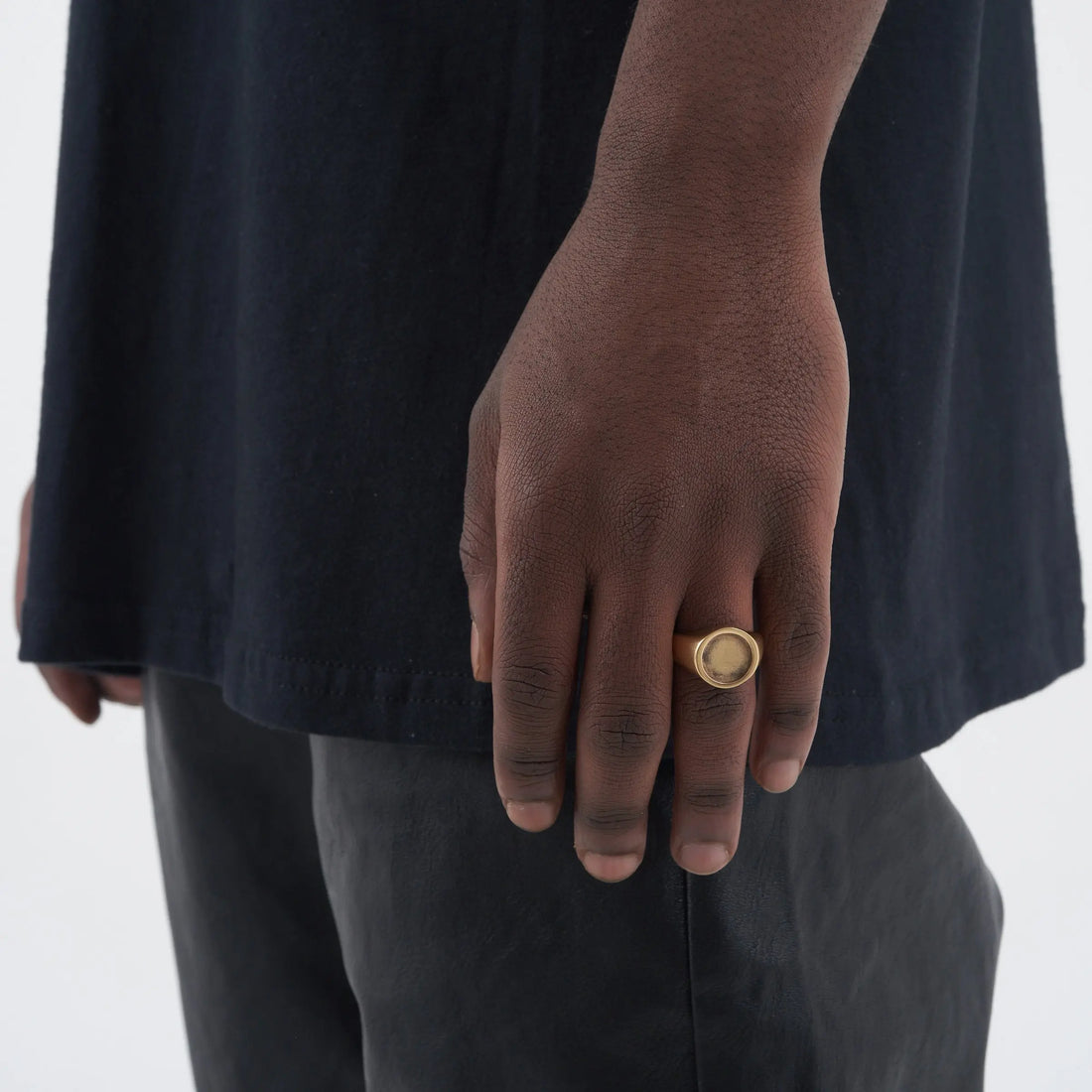 Signet Ring (Gold) -- DVVX CHAINS